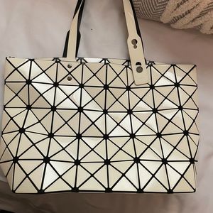 Bao Bao type shoulder bag.